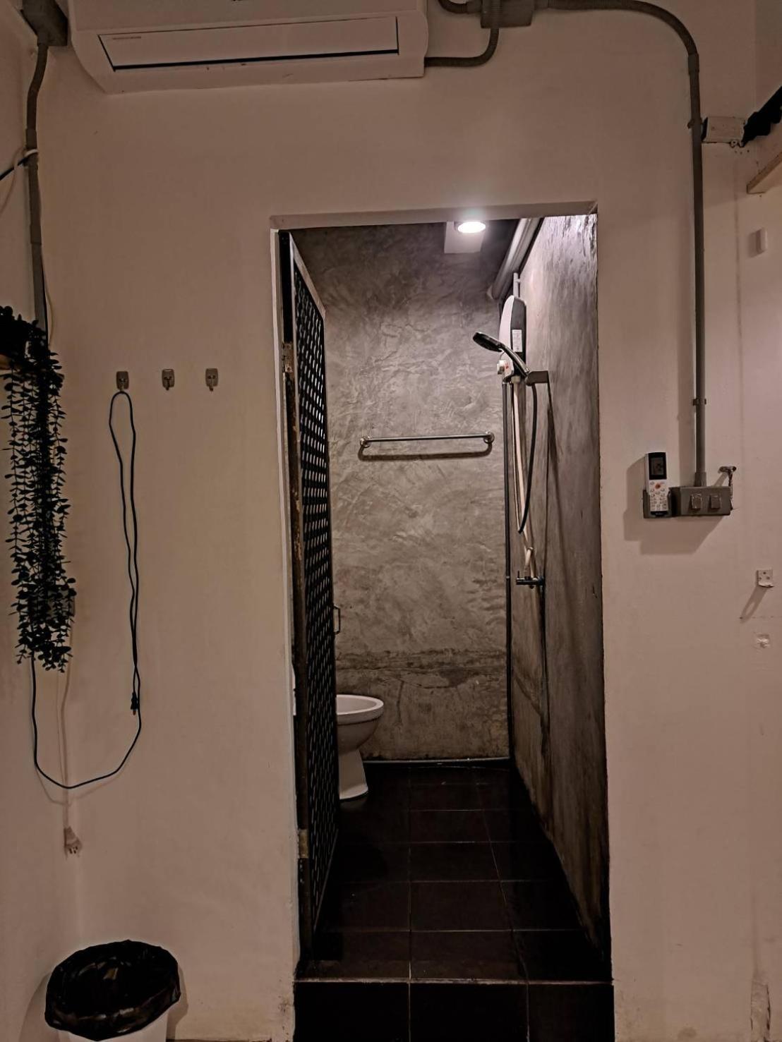 8 Sleeper Street Guesthouse Krabi Exterior photo