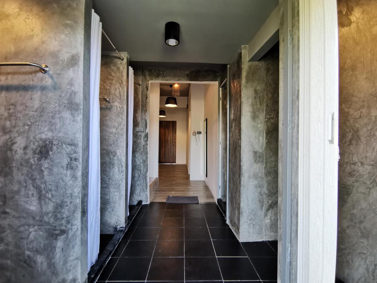 8 Sleeper Street Guesthouse Krabi Exterior photo